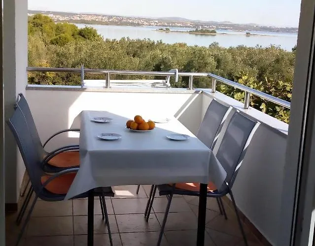 Grand Vista * Tkon